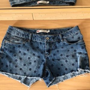 Levi’s Polka Dot Jean Shorty Short Size 13